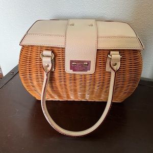 CUTE KATE SPADE PURSE…WILL GO WITH ANYTHING